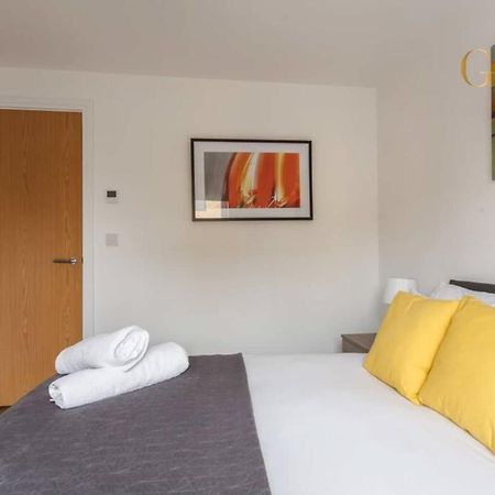 2 Bedroom Apartment Chapel Riverside At Goshen Property Serviced Accommodation Southampton, Free Wifi & Parking Esterno foto