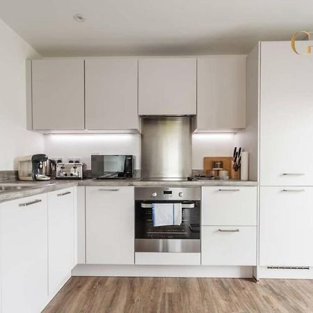 2 Bedroom Apartment Chapel Riverside At Goshen Property Serviced Accommodation Southampton, Free Wifi & Parking Esterno foto